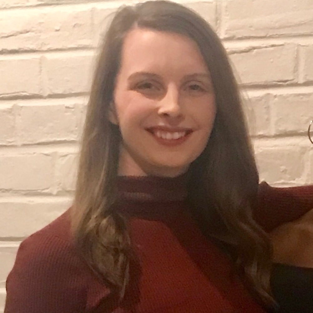 Meet your Posher, Holly